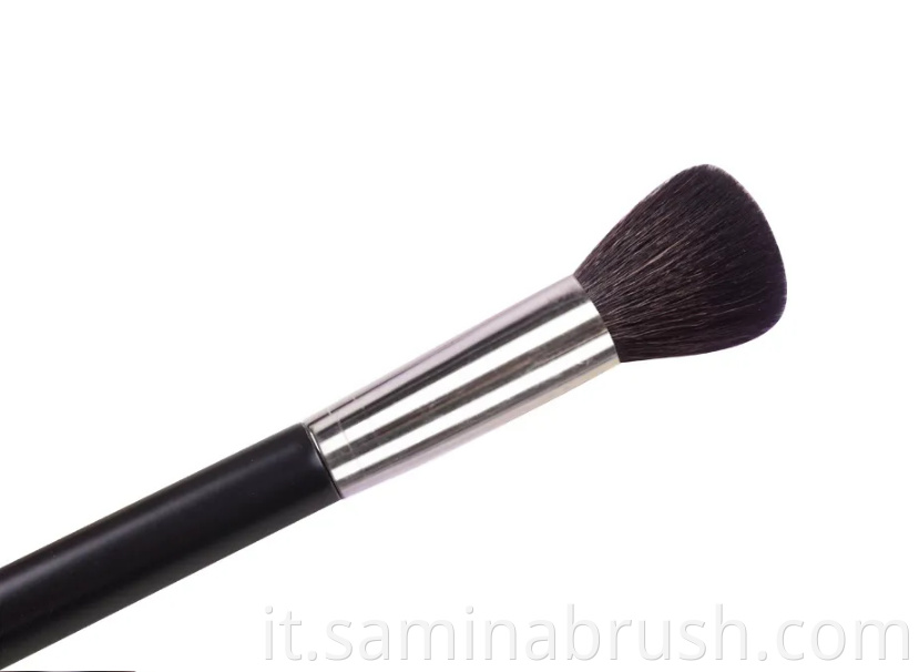 Blush Brush